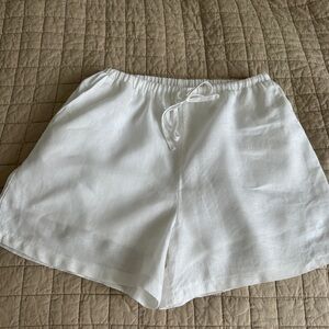 Dissh linen shorts